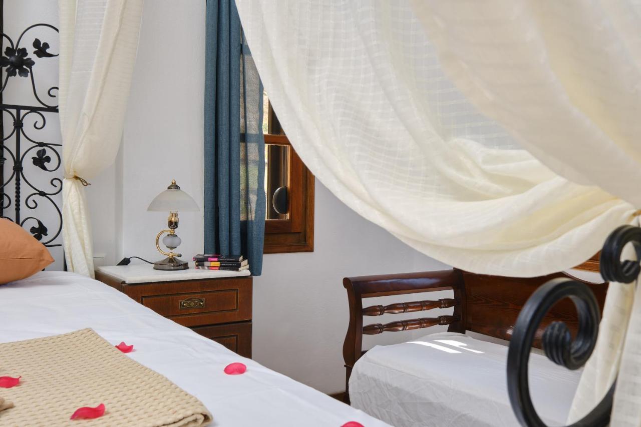 Private Villa Evgenia With Swimming Pool 佩里萨 外观 照片