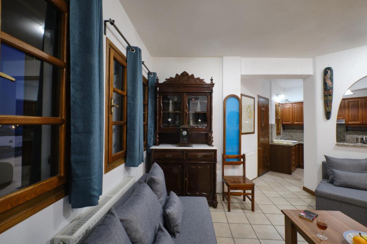 Private Villa Evgenia With Swimming Pool 佩里萨 外观 照片