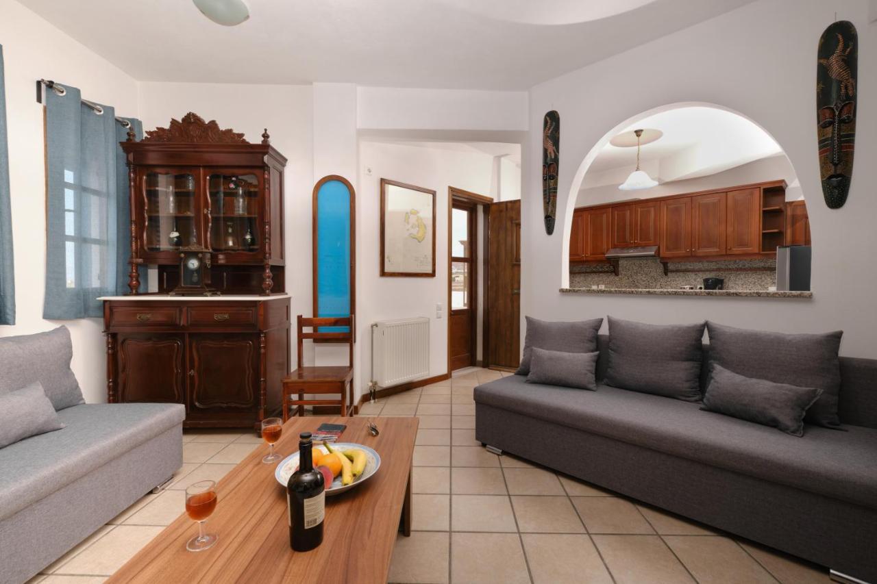 Private Villa Evgenia With Swimming Pool 佩里萨 外观 照片